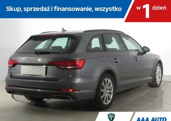 Audi A4 cena 96000 przebieg: 71971, rok produkcji 2018 z Kraków małe 326